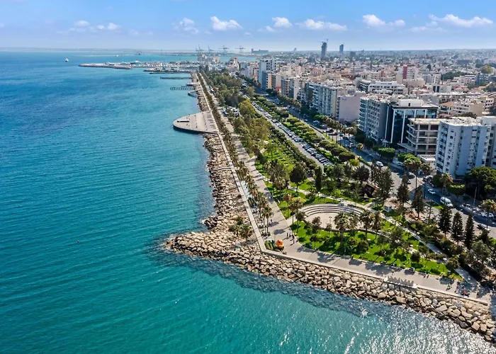 Sanders Boutique - Full Building Apartamento Limassol